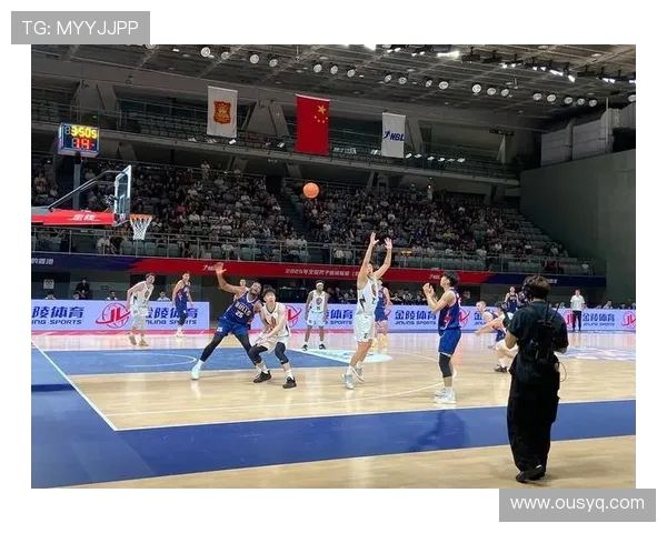 中国香港金牛2025NBL赛季十大精彩瞬间回顾 球员亮眼表现尽显篮球魅力 中国香港金牛2025NBL赛季十大精彩瞬间回顾 球员亮眼表现尽显篮球魅力