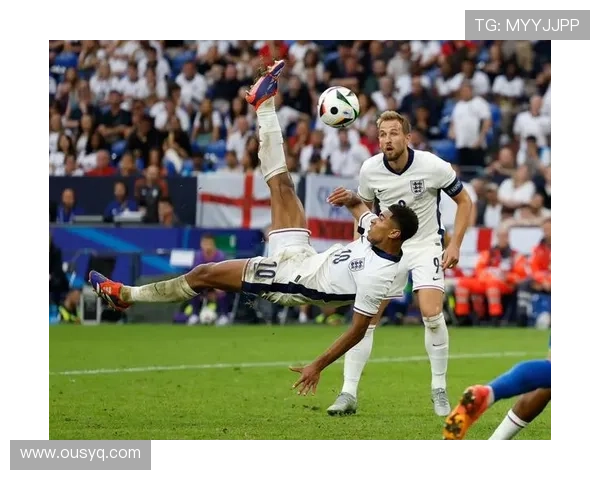 恒大旧将J马转型歌手后在波尔图传奇赛倒钩破门展现超凡功力 恒大旧将J马转型歌手后在波尔图传奇赛倒钩破门展现超凡功力