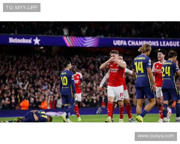 希勒强调队友应多为约克雷斯创造机会梅开二度将显著提升其信心